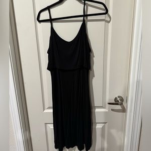 Old Navy maternity nursing dress
